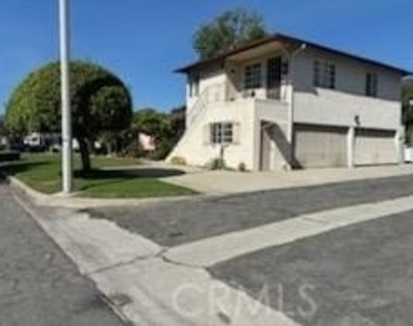 15 W Newman - Photo Thumbnail 8