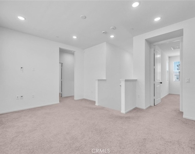 4157 S Winwood Paseo - Photo Thumbnail 6