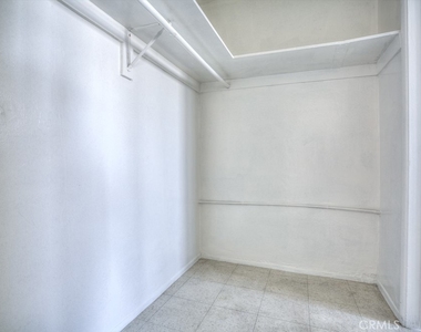 1003 Simmons Ave - Photo Thumbnail 16