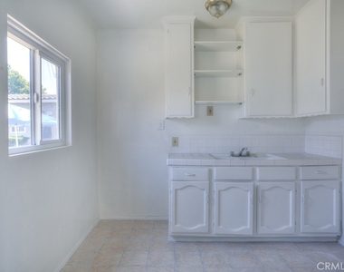 1003 Simmons Ave - Photo Thumbnail 9