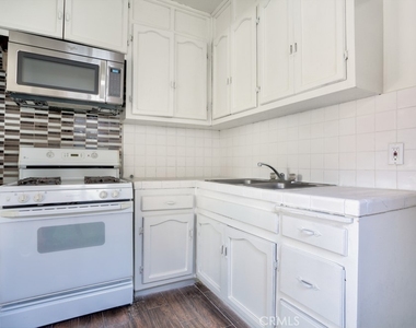 1003 Simmons Ave - Photo Thumbnail 11