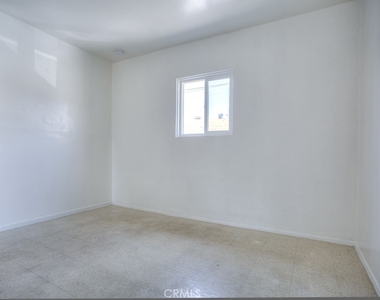 1003 Simmons Ave - Photo Thumbnail 14