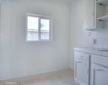 1003 Simmons Ave - Photo Thumbnail 10