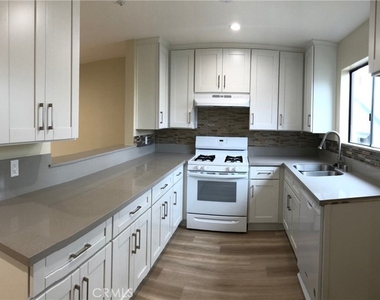 604 W Milford Street - Photo Thumbnail 3