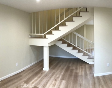604 W Milford Street - Photo Thumbnail 4