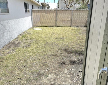 2974 Sherwin Avenue - Photo Thumbnail 16
