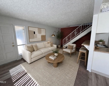 752 W Hemlock Street - Photo Thumbnail 3