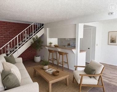 752 W Hemlock Street - Photo Thumbnail 5