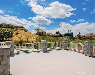 1509 Hollencrest - Photo Thumbnail 17