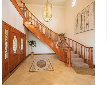 1509 Hollencrest - Photo Thumbnail 2