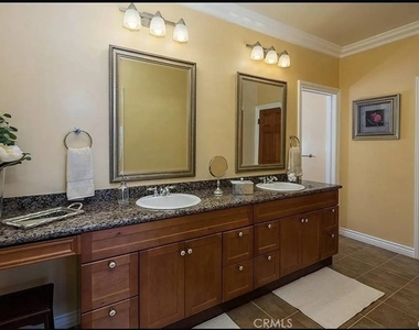 1509 Hollencrest - Photo Thumbnail 25