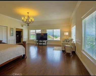 1509 Hollencrest - Photo Thumbnail 13