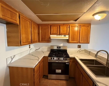 1708 Puente Avenue - Photo Thumbnail 3