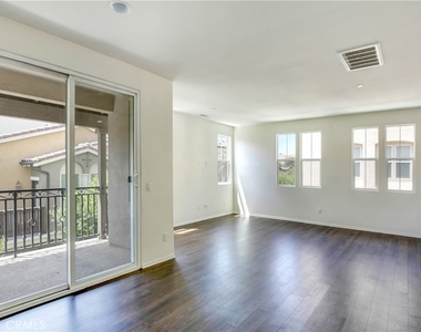 12474 Phoenix Court - Photo Thumbnail 8