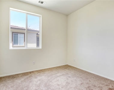 12474 Phoenix Court - Photo Thumbnail 21