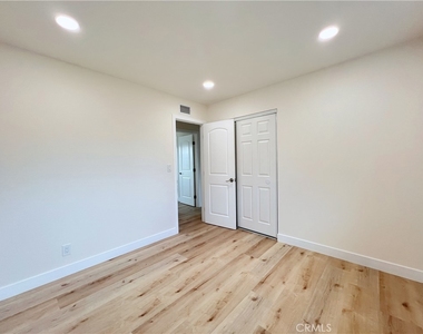 5261 Raintree St - Photo Thumbnail 14