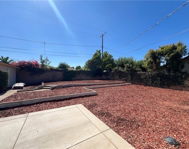 5261 Raintree St - Photo Thumbnail 16