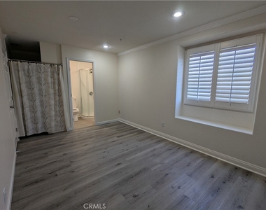 26385 Antonio Circle - Photo Thumbnail 6