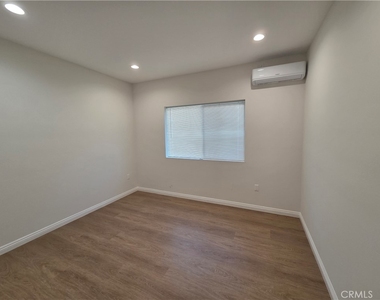 121 North Baymar - Photo Thumbnail 9