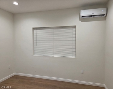 121 North Baymar - Photo Thumbnail 5