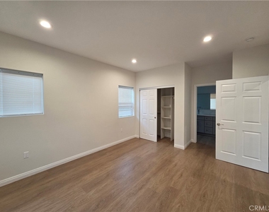 121 North Baymar - Photo Thumbnail 10