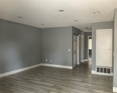 2405 Tahoe Circle - Photo Thumbnail 1