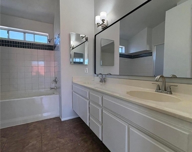 37557 42nd Street E - Photo Thumbnail 6