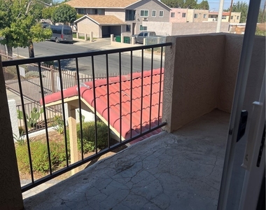 454 E Avenue Q3 - Photo Thumbnail 12