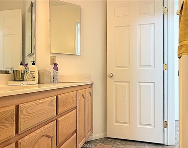 42205 Round Hill Drive - Photo Thumbnail 32