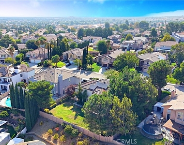 42205 Round Hill Drive - Photo Thumbnail 6