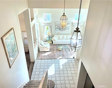 42205 Round Hill Drive - Photo Thumbnail 12