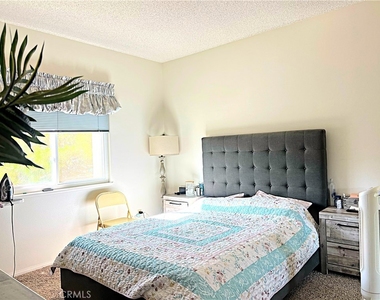 42205 Round Hill Drive - Photo Thumbnail 23