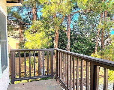 42205 Round Hill Drive - Photo Thumbnail 41