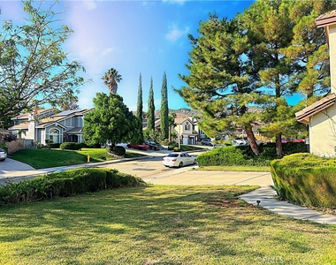 42205 Round Hill Drive - Photo Thumbnail 2