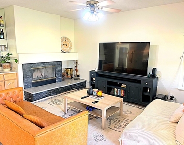 42205 Round Hill Drive - Photo Thumbnail 20