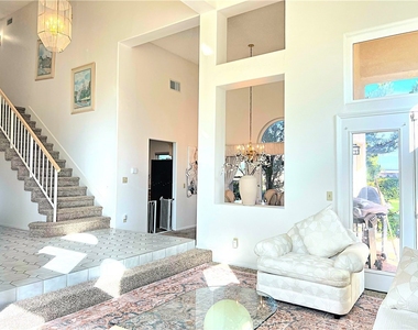 42205 Round Hill Drive - Photo Thumbnail 10