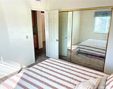 42205 Round Hill Drive - Photo Thumbnail 30