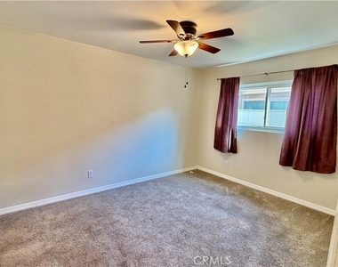 7843 Woodlake Avenue - Photo Thumbnail 14