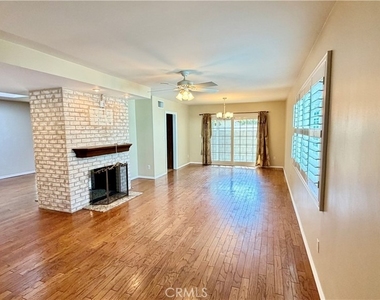 7843 Woodlake Avenue - Photo Thumbnail 3