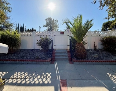 7843 Woodlake Avenue - Photo Thumbnail 28