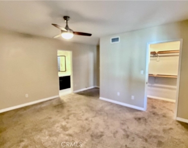 7843 Woodlake Avenue - Photo Thumbnail 18
