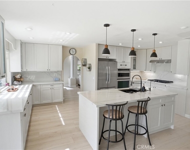 25550 Longfellow Place - Photo Thumbnail 6