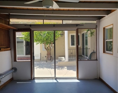 10421 Margate Street - Photo Thumbnail 17