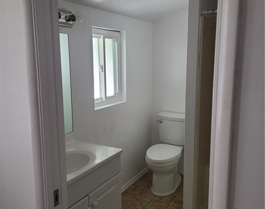 10421 Margate Street - Photo Thumbnail 13