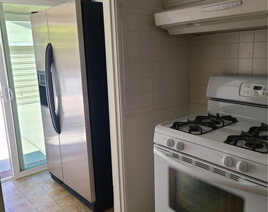 10421 Margate Street - Photo Thumbnail 5