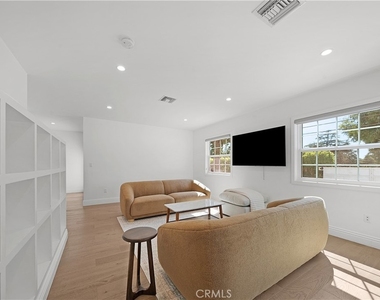 9150 Zelzah Avenue - Photo Thumbnail 18