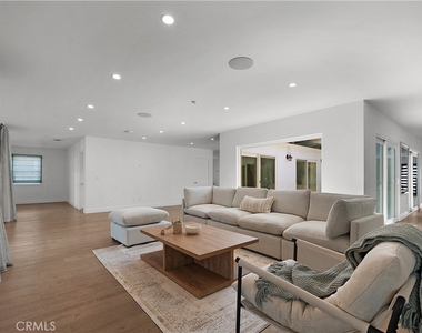 9150 Zelzah Avenue - Photo Thumbnail 36