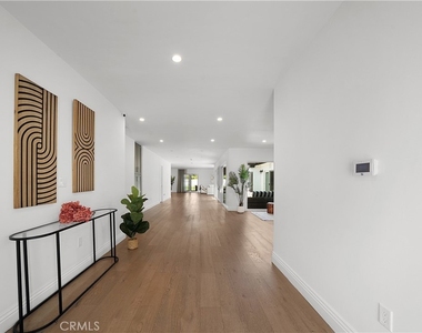9150 Zelzah Avenue - Photo Thumbnail 14