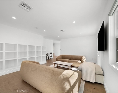 9150 Zelzah Avenue - Photo Thumbnail 13