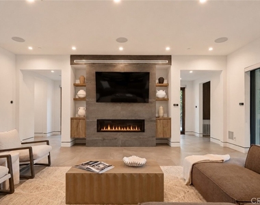 23262 Gonzales Drive - Photo Thumbnail 8